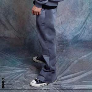 Pantalon de survêtement vintage délavé style streetwear, coupe évasée, en molleton 100% coton épais, jambe large, pour homme, avec logo personnalisé brodé - Product Image 5