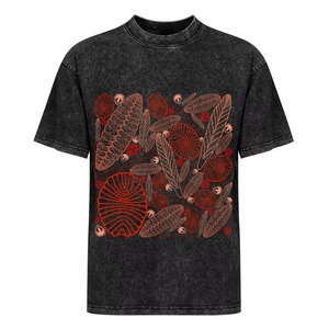 Camiseta de Algodón Negra para Hombre con Estampado Floral Rojo, Manga Corta, Cuello Redondo, Diseño Casual, Corte Holgado, Impresión Personalizada - Product Image 1