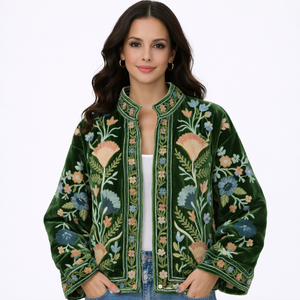 Chaqueta Bomber de Terciopelo con Estampado de Corazones Blancos y Cuello Mao para Mujer, Primavera, Manga Larga, Corte Regular, 100% Algodón Ecológico - Product Image 1