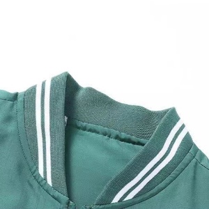 Nouvelle collection de vestes varsity pour hommes, en laine et cuir. - Product Image 3