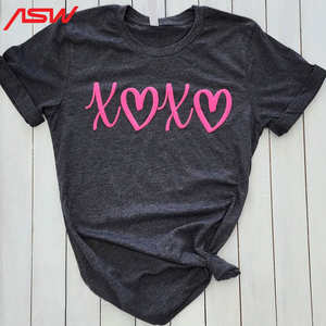 Camiseta de Mujer con Estampado de Sublimación Completa al por Mayor, Diseño Gráfico Vintage, Estética Urbana, Tejido Pesado y Suave al Tacto - Product Image 3