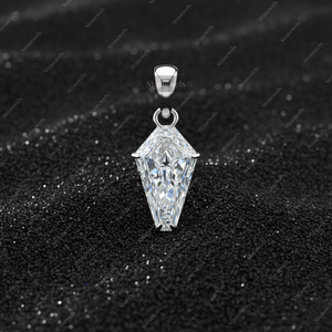 Pendentif en moissanite taille cerf-volant fantaisie pour femme, élégant pendentif solitaire en diamant, bijou de fiançailles unique de forme géométrique - Product Image 2