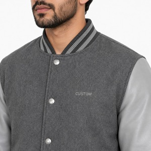 Chaqueta Universitaria Clásica, Cuerpo de Lana y Poliéster, Mangas de Cuero Sintético, Cuello y Puños Acanalados, Cierre de Botones a Presión, Estilo Casual Universitario - Product Image 5