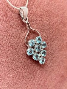 Colgante de Cuarzo Aguamarina con Cadena, Elegante Collar de Piedra Preciosa de Cristal Azul, Regalo de Joyería para Mujer, Diseño de Moda Único - Product Image 1