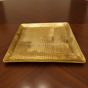 Bol décoratif moderne en métal texturé doré, plateau rond de centre de table, plateau de service, plat à fruits, décoration d'appoint pour table à manger et table basse - Product Image 4