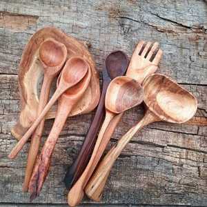 Juego de utensilios de cocina de madera con orificios, cucharas de teca orgánica para cocinar y manualidades naturales - Product Image 5
