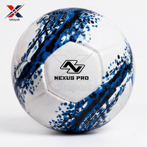 Ballon de football de qualité export, logo personnalisé, taille 5, cousu à la machine, ballon d'entraînement extérieur, motif sérigraphié - Product Image 1