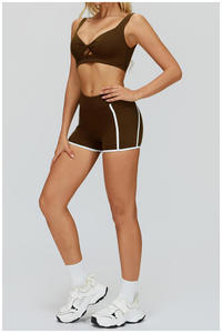 Ensemble d'entraînement taille haute pour femme, marque privée, écologique, respirant, en Spandex/Nylon, séchage rapide, avec short color block et poches assorties - Product Image 5