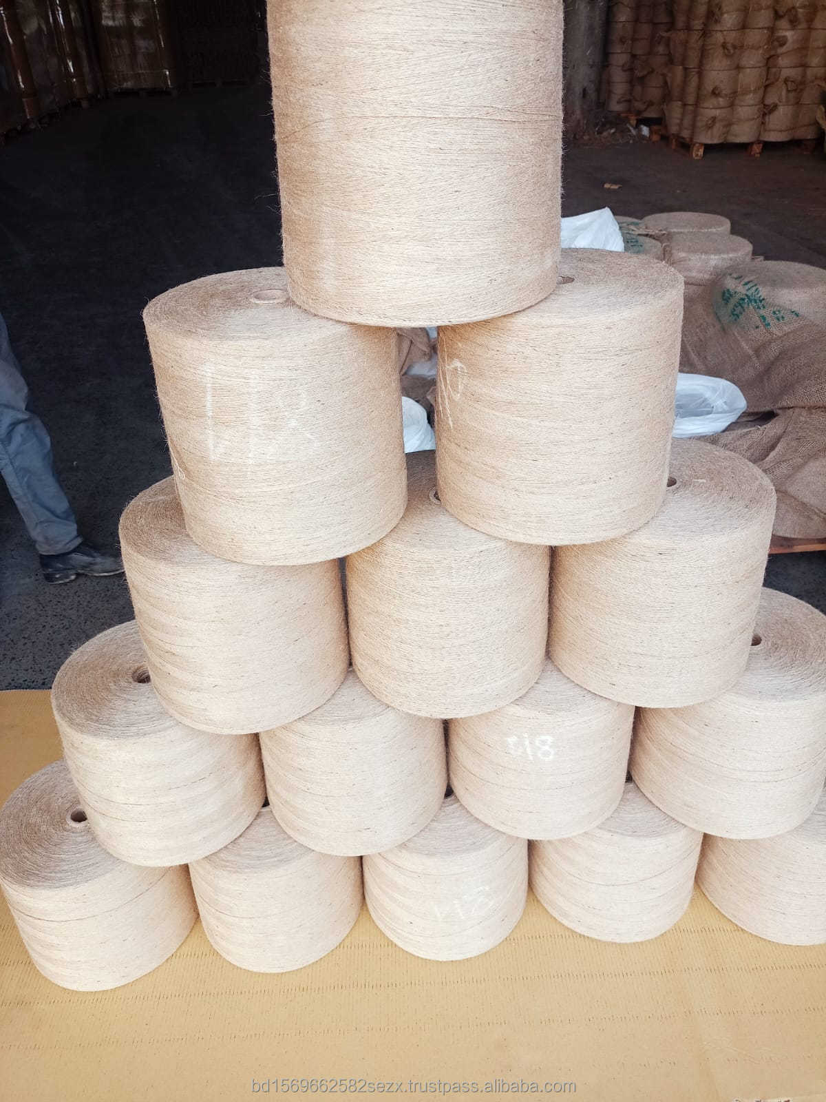 100% Natural jute Color