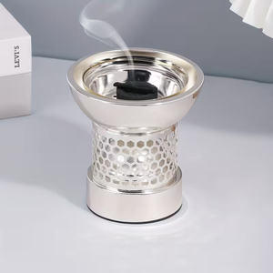 Brûleur à Bakhoor Métallique Argenté Élégant avec Couvercle Orné et Base Nid d'Abeille, Diffuseur d'Arômes Traditionnel pour Parfumer la Maison - Product Image 2