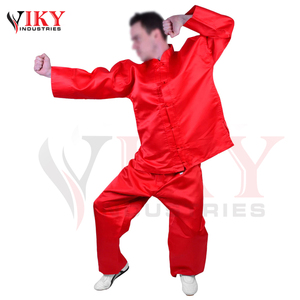 2026 Fournisseur de qualité, logo personnalisé, prix de gros, Tenues de Kung Fu pour hommes en satin rouge vif à manches longues, pour l'entraînement aux arts martiaux - Product Image 3