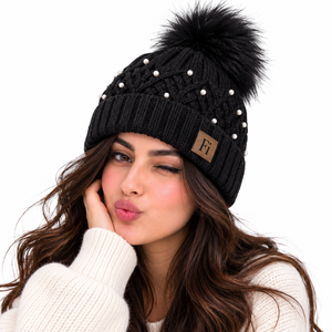 Gorros de Punto con Pompón de Piel Sintética para Mujer, con Logotipo Personalizado de Alta Calidad, Decoración de Perlas, Gorro de Invierno de Moda, Proveedor Mayorista - Product Image 1