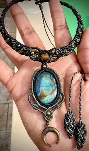 Collar de Macramé Hecho a Mano con Labradorita, Colgante de Piedra Preciosa con Destello Azul, Cordón Negro, Amuleto de Luna de Cristal Curativo, Joyería Boho, Regalo - Product Image 3