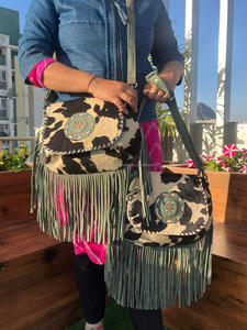 Nouvel arrivage de vrais cheveux sur la peau fourrure cuir frange sac à bandoulière en cuir suédé vente chaude sacs vêtements de fête femmes sacs à bandoulière - Product Image 4