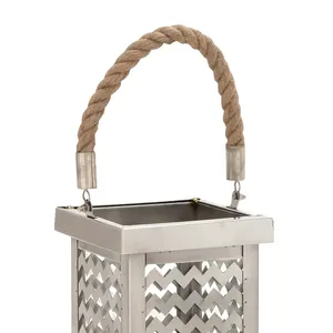 Porte-bougie décoratif en fer fait main, fournisseur d'usine OEM ODM pour les marques internationales de décoration intérieure, lanterne en bambou moderne - Product Image 2