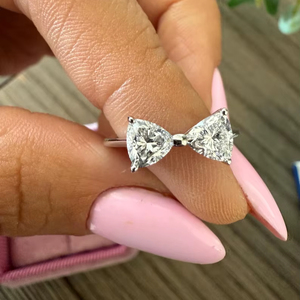 Anillo de Moissanita de 1 Quilate con Corte Trillón, Dos Piedras en Forma de Lazo, Chapado en Rodio, Plata 925 Original, Regalo de Cumpleaños para Amiga - Product Image 1