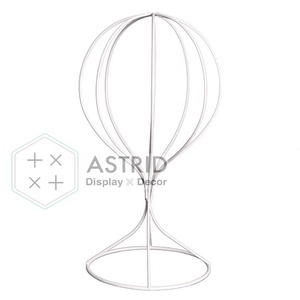 Support de Présentation de Chapeaux et Casquettes Écologique de Luxe en Acier Mat avec Design Autoportant pour Magasins de Vêtements - Product Image 3