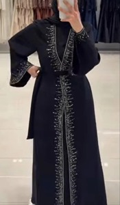 Abaya de Lujo para Mujer en Verde Salvia, Tela Texturizada Premium, Vestido Islámico Modesto, Vestido Largo Fluido y Transpirable para Verano, Elegante en Color Pastel - Product Image 6