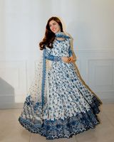 Magnifique robe Anarkali indienne pakistanaise en tissu Georgette, ornée de fils et de sequins, pour mariage, occasions décontractées et tenues traditionnelles féminines.