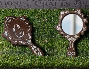 Espejo de Mano de Madera Hecho a Mano, Espejo de Maquillaje Portátil, Espejo Decorativo de Viaje con Patrón Floral Árabe - Product Image 4