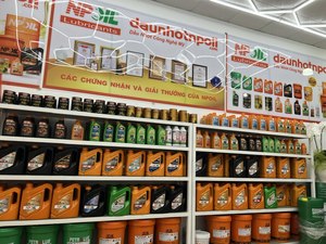 Aceite de motor para automóvil NPOIL CATO 400 5W40 4L Aceite base y aditivos premium para motores modernos de gasolina y diésel. - Product Image 3