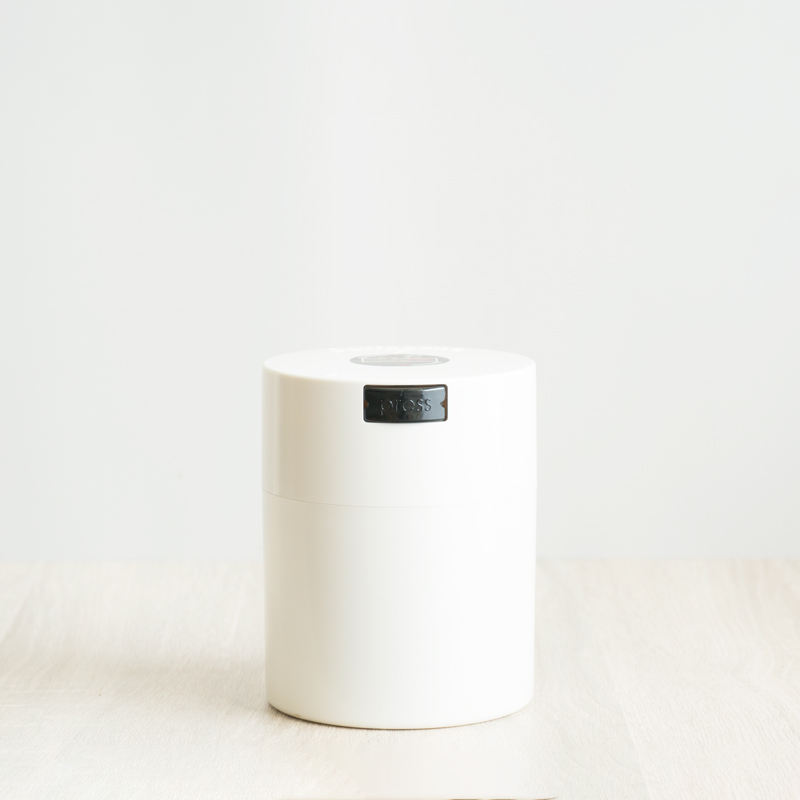 สีขาวล้วน