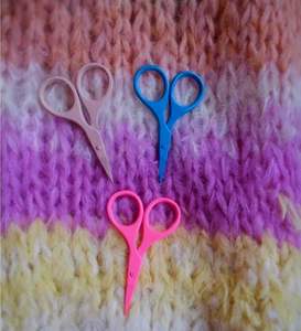 Ciseaux de broderie professionnels de haute qualité en acier inoxydable, ciseaux à filer avec revêtement papier, couleur personnalisée, pour nail art - Product Image 4