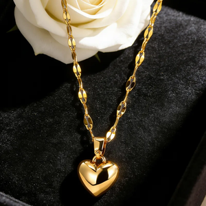 Collar con forma de corazón para mujer con diseño tridimensional en acero inoxidable 304 con baño de oro real de 18 quilates - Product Image 3