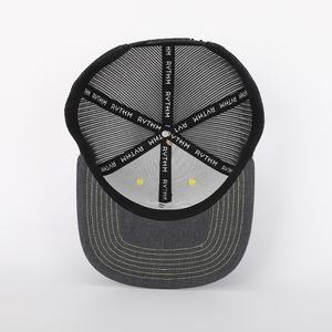 Gorra de camionero de algodón gris de 6 paneles con logotipo bordado personalizado de alta calidad al por mayor, gorra snapback de malla con visera plana deportiva OEM para hombre - Product Image 5