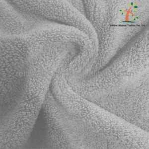 Poncho à capuche en coton éponge de haute qualité pour enfants, doux, confortable, taille personnalisée et plusieurs couleurs pour garçons et filles, idéal pour la plage - Product Image 6