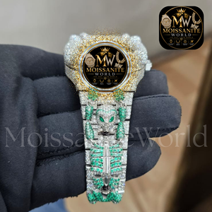 Reloj de Lujo Charm Jewels de Acero Inoxidable con Diseño de Calavera, Esfera Redonda de 42 mm, Movimiento de Cuarzo, Luminoso, Diseño Moderno, Cierre Plegable, Unisex - Product Image 3