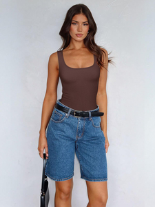 บอดี้สูทผู้หญิง ทรงรัดรูป กระชับสัดส่วน คอวี แขนกุด ช่วยเก็บหน้าท้อง เสื้อทรงเข้ารูป ใส่เที่ยวได้ ชุดฤดูร้อน 2026 - Product Image 5