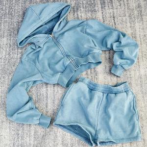 Ensemble de survêtement tendance pour femmes, pantalon court en polaire, 2 pièces, doux, extensible, respirant, sportif, pour les entraînements quotidiens, la salle de sport - Product Image 1
