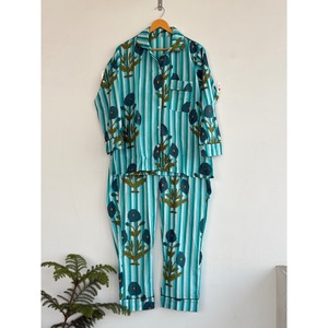 Conjunto de Pijama Bohemio con Estampado Floral, 100% Algodón, Cuello en V, Manga Larga, Corte Regular, Cintura Elástica, Uso Diario Informal, Todas las Temporadas - Product Image 2