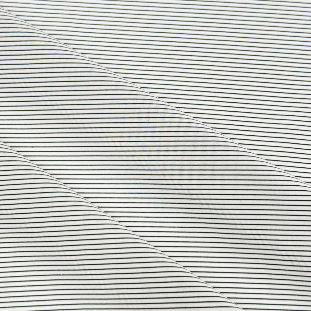 เหมือนรูปภาพ