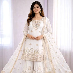 เสื้อผ้าสำเร็จรูปดีไซน์เนอร์แบรนด์ Reddy To Wear รุ่นท็อป ซาราร่า และผ้าคลุมไหล่ - Product Image 1