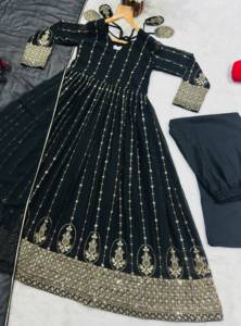 ชุดเดรส Anarkali สำหรับผู้หญิง ดีไซน์หรูหรา ประดับด้วยงานปักลาย Zari อย่างละเอียด พร้อมงานปักเลื่อม มีจำหน่ายจำนวนมากในราคาประหยัด - Product Image 6