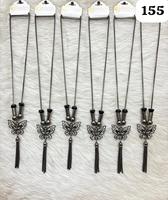 Collier élégant PingBling en alliage de zinc couleur canon de fusil avec pendentif fleur en filigrane orné de strass transparents et de cristaux fumés, avec pompon fluide central