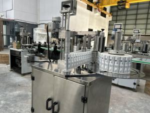 Máquina etiquetadora de botellas cuadradas - Product Image 3