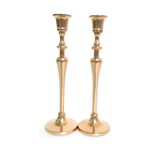 Porte-bougie décoratif en acier avec surface polie, construction robuste et aspect élégant, parfait pour le salon et la salle à manger. - Product Image 3
