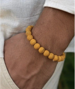 Bracelet perlé en curcuma naturel (Haldi) – Vente en gros, fait main, biologique, à base de plantes, Mala extensible, unisexe, bijoux spirituels - Product Image 1