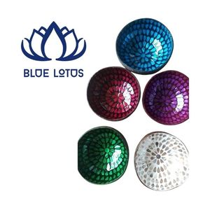 BEST SELLER Bol en noix de coco mosaïque de perles, fait main au Vietnam, écologique, design classique, compatible lave-vaisselle, pour la décoration intérieure - Product Image 1