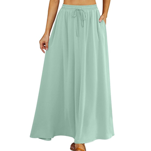 Jupe courte noire taille haute pour femme, en satin uni, décontractée, luxueuse, toutes saisons, confortable, design asymétrique, 100% polyester - Product Image 6