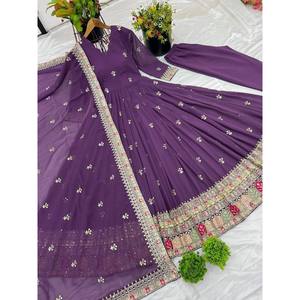 Robe de soirée Designer Party Wear avec Fancy Look Gown et Dupatta - Product Image 4