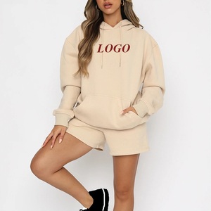 Conjunto de Sudadera con Capucha y Pantalones Cortos para Mujer, Color Beige, Corte Holgado, Algodón, Informal, Verano, Logotipo Frontal Estampado, Bolsillos Laterales, Cierre con Cordón - Product Image 1