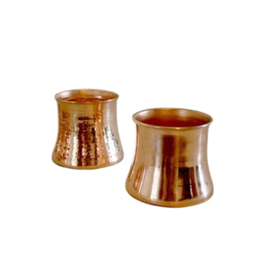 Gobelet concave en cuivre pur 100% fait main, bienfaits ayurvédiques, verre à boire martelé pour la santé à la maison et au bureau - Product Image 1