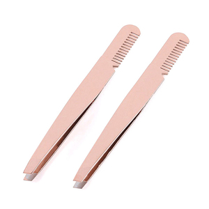 Pinzas para Cejas de Acero Inoxidable con Punta Dorada Brillante y Logotipo Personalizado, con Peine Integrado, Pinzas de Precisión Premium para Recortar - Product Image 3