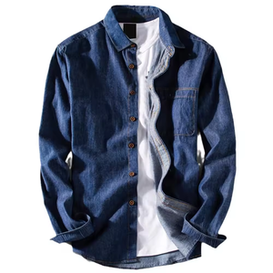 Chemise de travail pour homme en denim de coton, délavage foncé, avec surpiqûres contrastées, manches longues, poches poitrine fonctionnelles, personnalisable - Product Image 5