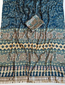 Sari Rangriti con trabajo de espejos, Sari de seda Rajsi Bandhani, Sari de crepé Mirror Majesty, Sari Bandhani, Sari Imperial con encaje de espejos - Product Image 2
