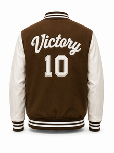 Chaqueta Varsity Unisex Marrón con Mangas Blancas, Parche Bordado con la Letra V, Estilo Urbano, Cuello Camisero, Corte Regular, Ropa de Invierno - Product Image 4